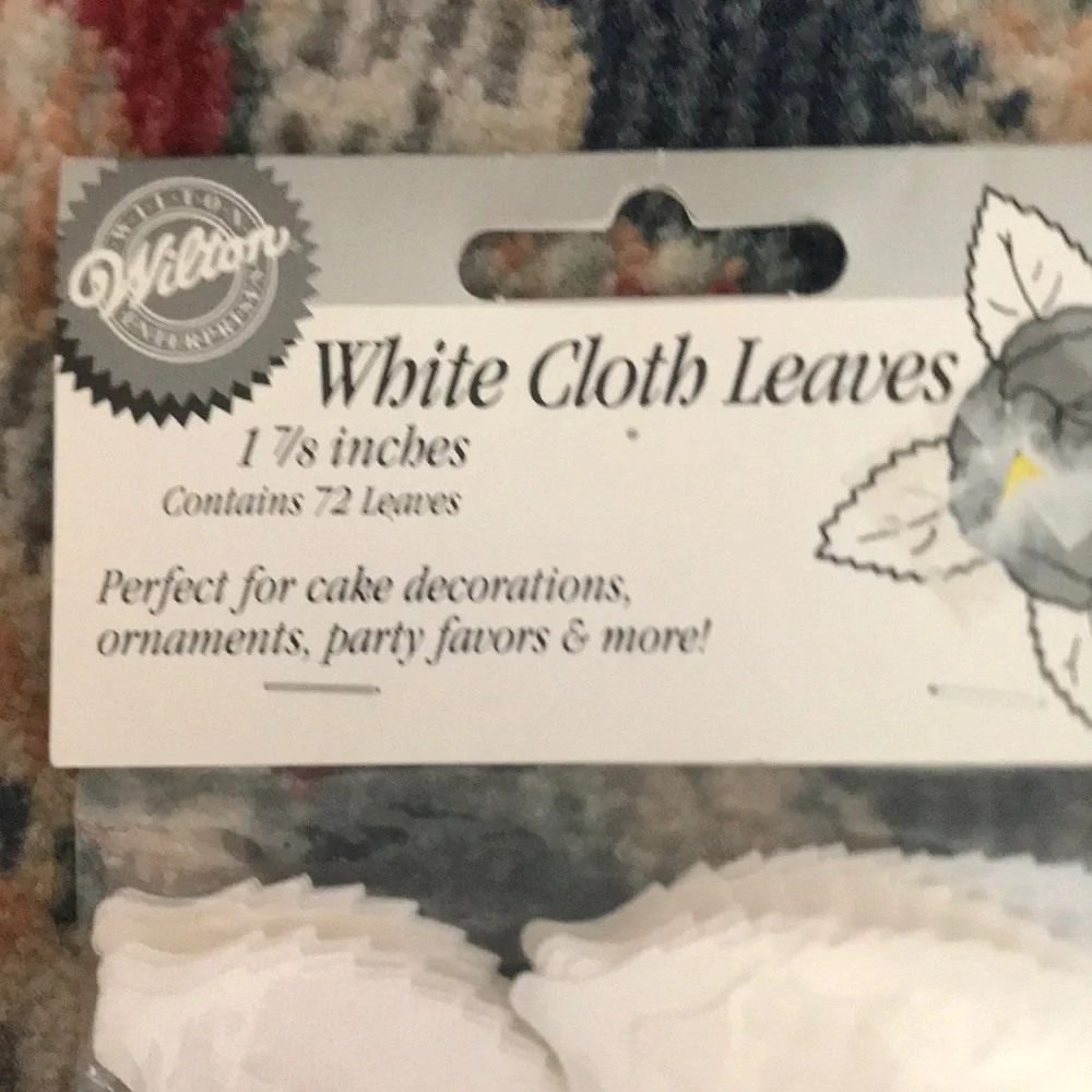 Faux Calla Lily and White Cloth Leaves Bundle